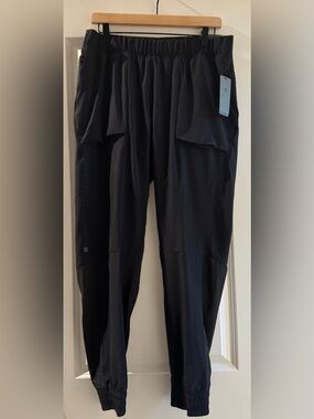 NWT‎ Apana Men’s Black Jogger Pants Size Large Athletic Tech Travel Streetwear